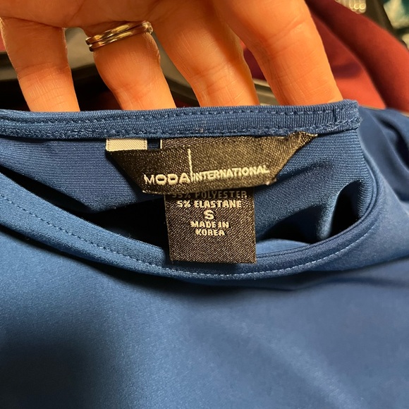 Blue dress, top is dolman style sleeve with cut out on shoulder. - Picture 5 of 5